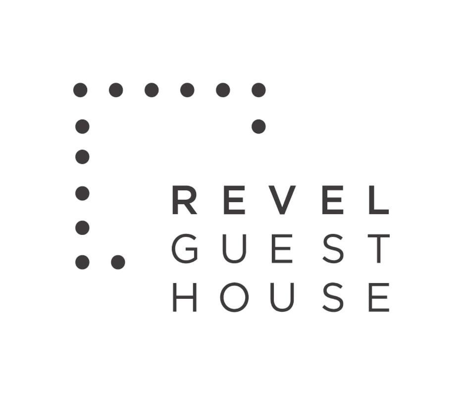 Revel Guest House - The Place For Merriment 캔모어 외부 사진